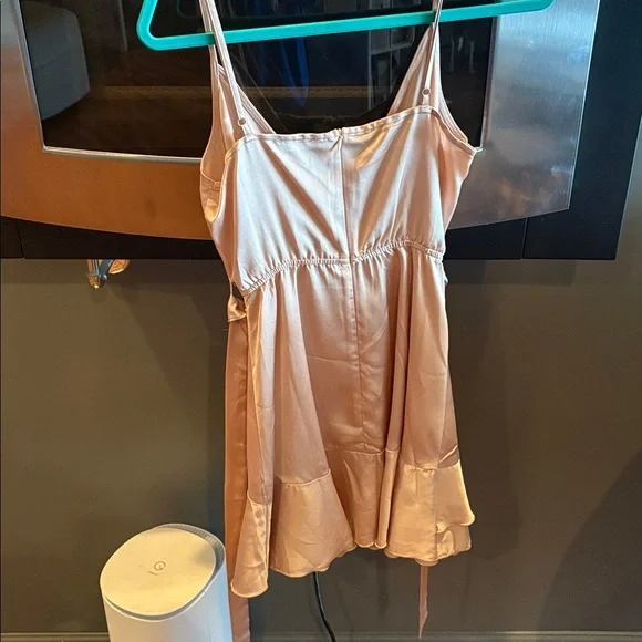 Boohoo Champagne Satin Frill Skirt Wrap Skater Dress Size 6 - Picture 5 of 7